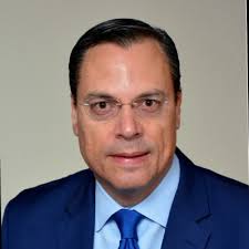 Escuchar las ideas de jóvenes que serán los próximos líderes de la  siguiente generación siempre es inspirador y retador a la vez. En esta  segunda sesión del Senior Leadership Fellows, junto al