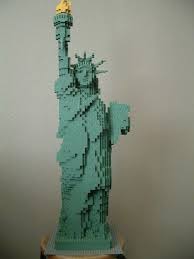 I personaly love set 3450 and a review will be coming soon(ish)! Lego 3450 Sculptures Statue Of Liberty Complete Box And Instructions Included Lego Statue Of Liberty Statue Famous Monuments