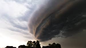 Ein tornado hat in belgien für schwere schäden gesorgt. Unwetterfront Am Dienstagabend Unwetteragentur