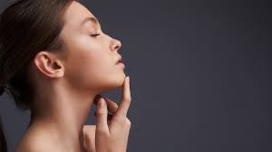 Peach fuzz — or vellus hair — is a translucent, soft hair that appears during childhood. Hdd1ffvfdr Ngm