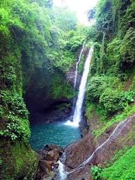 Pesan tiket pesawat batik air dengan mudah dan nyaman serta bandingkan harga tiket batik air dengan tiket pesawat lainnya di traveloka. Air Terjun Lumoli Wisata Tersembunyi Di Maluku Yang Wajib Kamu Kunjungi Backpacker Jakarta