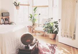 Plants bring plenty of advantages with them as decor accessories, including the range of colors and textures that they can be counted on to add. 15 Ways To Decorate With Greenery Ftd Com