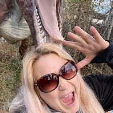 What are the best spots in Knoxville for kids to go trick or treating?