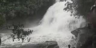 Tudo o que envolve entretenimento e lifestyle faz parte do nosso jeito de ser! Cabeca D Agua Em Mg Mata 3 Pessoas Go Outside