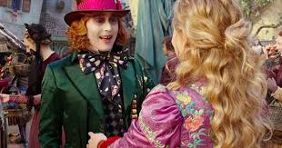 Alan Rickman En Alicia En El Pais De Las Maravillas Adventures In Time Young Hatter In 2020 Hatter Alice In Wonderland Johnny Depp