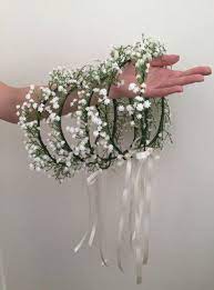 Plus, baby's breath is super affordable, and a little goes a long way. 56 Trendy Ideas For Wedding Flowers Hair Simple Flower Girl Crown Bridesmaid Flowers Simple Flower Crown Wedding