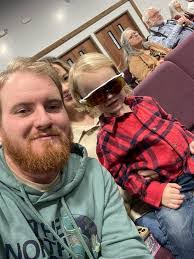 Shane Lunsford's Instagram, Twitter & Facebook