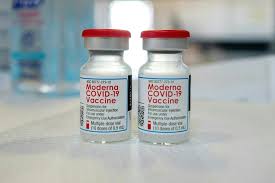 Những lợi ích đã biết và tiềm năng của vaccine này ở những người từ 12 tuổi trở lên vượt trội hơn những rủi ro tiềm ẩn và đã biết. Moderna Kháº³ng Ä'á»‹nh Vaccine Cá»§a Hang Hiá»‡u Quáº£ 100 Ä'á»'i Vá»›i Thanh Thiáº¿u Nien