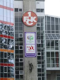 Dies ist die kompaktansicht des voraussichtlichen kaders vom verein 1.fc k'lautern. File Fritz Walter Stadion Teufel Jpg Wikipedia