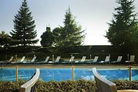 Piscine Exterieure Photo De Novotel Saint Quentin En Yvelines Saint Quentin En Yvelines Tripadvisor