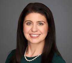 Amanda Upton's Instagram, Twitter & Facebook