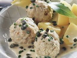 Hackfleischballchen In Kapernsosse Mit Kartoffeln Rezept Lebensmittel Essen Rezepte Konigsberger Klopse