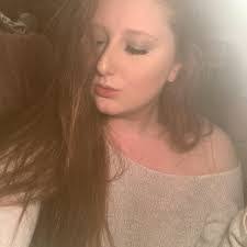 Amber Graff's Instagram, Twitter & Facebook