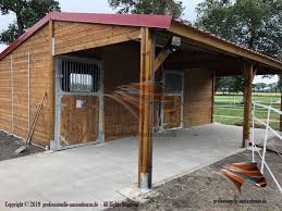 Aussenboxen Fur Pferde Pferdestalle Pferdeboxen Weidehutte Mit Fressgitter Offenstall Unterstand Stalle Pferdeunterstand Stallturen