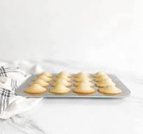 USA Pan 16-Well Aluminized Steel Madeleine Pan France | Ubuy