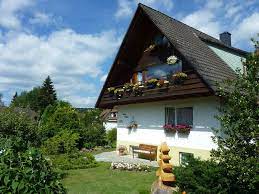 Забронировать апартаменты haus ursula без комиссии и скрытых платежей. Haus Ursula Titisee Neustadt Hochschwarzwald Unterkunfte