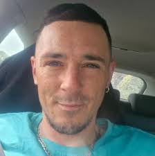 I am bemused, disappointed and a little narced with CCC's (I presume it's  CCC's, not Superdrug's jurisdiction..?) method of protecting a trip hazard  with another trip hazard covering a larger area... This