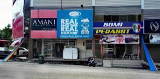 Sungai petani's train station is right in front of the clock tower, 50 metres in from the main road. Bumi Perabot Home Facebook
