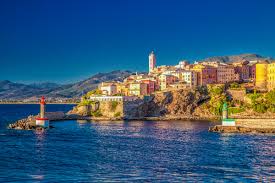 Achetez votre billet au meilleur prix et voyagez facile avec air corsica, le spécialiste de la corse. Coronavirus Covid 19 Du Nouveau Pour Les Voyages Vers La Corse Weblex