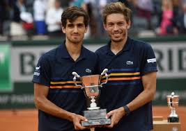 Each channel is tied to its source and may differ in quality, speed. Tennis Pas De Roland Garros Pour Le Double Herbert Mahut