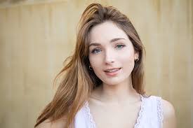 Madeleine Smith's Instagram, Twitter & Facebook