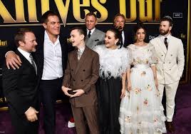 Daniel craig as benoit blanc; New Chris And The Cast Of Knives Out At The Red Carpet Premiere In La Last Night Chrisevans Steverogers Captainamerica Marvel Mc Lovingevans Is S