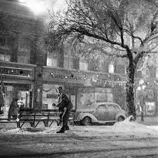 Let It Snow Behind The Scenes Photos From The Set Of It S A Wonderful Life 1946 Wonderful Life Movie It S A Wonderful Life Its A Wonderful Life