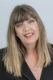 Wanda Lemay's Instagram, Twitter & Facebook