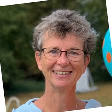 Huge congratulations to our Peeple vice chair of trustees, Nancy Stimson  for achieving her doctorate in applied linguistics from the University of  Portsmouth