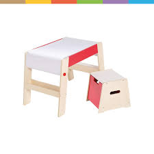 Manche hocker sind auch ineinander stapelbar. Maltisch Und Hocker Mit Papierrolle In 2021 Kindertisch Hocker Mit Stauraum Tisch