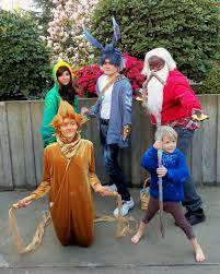 Rise of the Guardians Group by 93FangShadow on deviantART | Group cosplay,  Rise of the guardians, Cosplay costumes