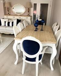 Bu Salonun Degisen Renkleri Ortama Oturakli Bir Hava Kazandiriyor Ev Gezmesi Oturma Odasi Takimlari Country Dekorasyonu Luks Oturma Odalari