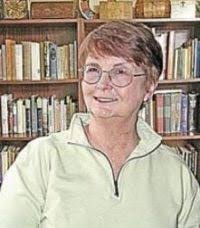 Holly Mims's Instagram, Twitter & Facebook