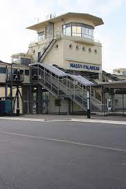 À partir de 18h30 les we & jours fériés. File Massy Gare Rer Massy Palaiseau 011 Jpg Wikimedia Commons