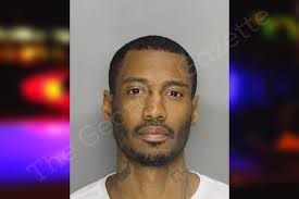 Donte Hale's Instagram, Twitter & Facebook