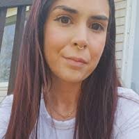 Sarah Deveau's Instagram, Twitter & Facebook