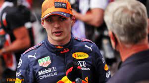 Want wat is de juiste beslissing? Max Verstappen Verhoogt De Druk Op Zijn Titelrivaal Lewis Hamilton Moet Er Meer Om Vechten Gptoday Net