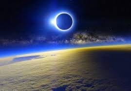 Повне затемнення — відбувається тоді, коли спостерігач знаходиться в тіні місяця. 20 Bereznya Uves Svit Mozhe Sposterigati Sonyachne Zatemnennya Lviv Vgorode Ua