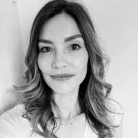 Laura Pasko's Instagram, Twitter & Facebook