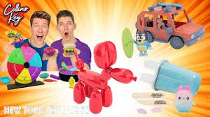 Tom and jerry 2021, burbank, california. Collins Key Toys Scruff A Luvs Real Littles Squeakee Moose Toys Booth At New York Toy Fair 2020 Youtube