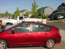 Sea glass pearl is added as a new color choice, while sandy beach metallic is the prius three gets a standard smart key system, new entune system, and an update to the optional solar roof package. Toyota Prius Toyota Prius Roof