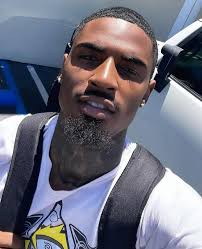 Thyself is fine asf 🤭