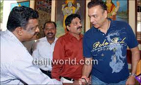 He is married to shastri, ritu. Karkala Ravi Shastri Visits Karvalu Pays Obeisance To Family Deities Daijiworld Com