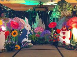 Pin On Alicia In Wonderland Wedding