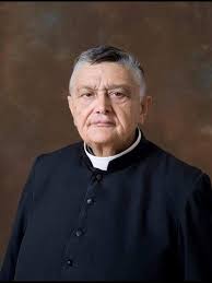 Illum huwa l-ewwel anniversarju mill-mewt ta' Mons. Ġwann Azzopardi,  saċerdot iben il-Parroċċa tagħna, saċerdot umli u maħbub minn kulħadd li  mhux biss ħa ħsieb il-kura spiritwali tal-poplu t'Alla imma ħadem bla  waqfien