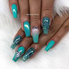 The nail art looks beautiful and today we are going to introduce some teal nails to every girl. 21 Teal Nail Designs We Can T Wait To Try Hania Style
