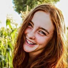 Abby McGrath (Abbzmcg)