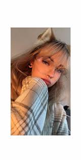 Demi Marsh (@demimarsh24)