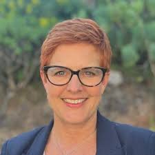 5 Steps to Update Assignments to Foster Critical Thinking and Authentic  Learning in an AI Age