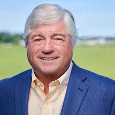 Chris Beveridge's Instagram, Twitter & Facebook